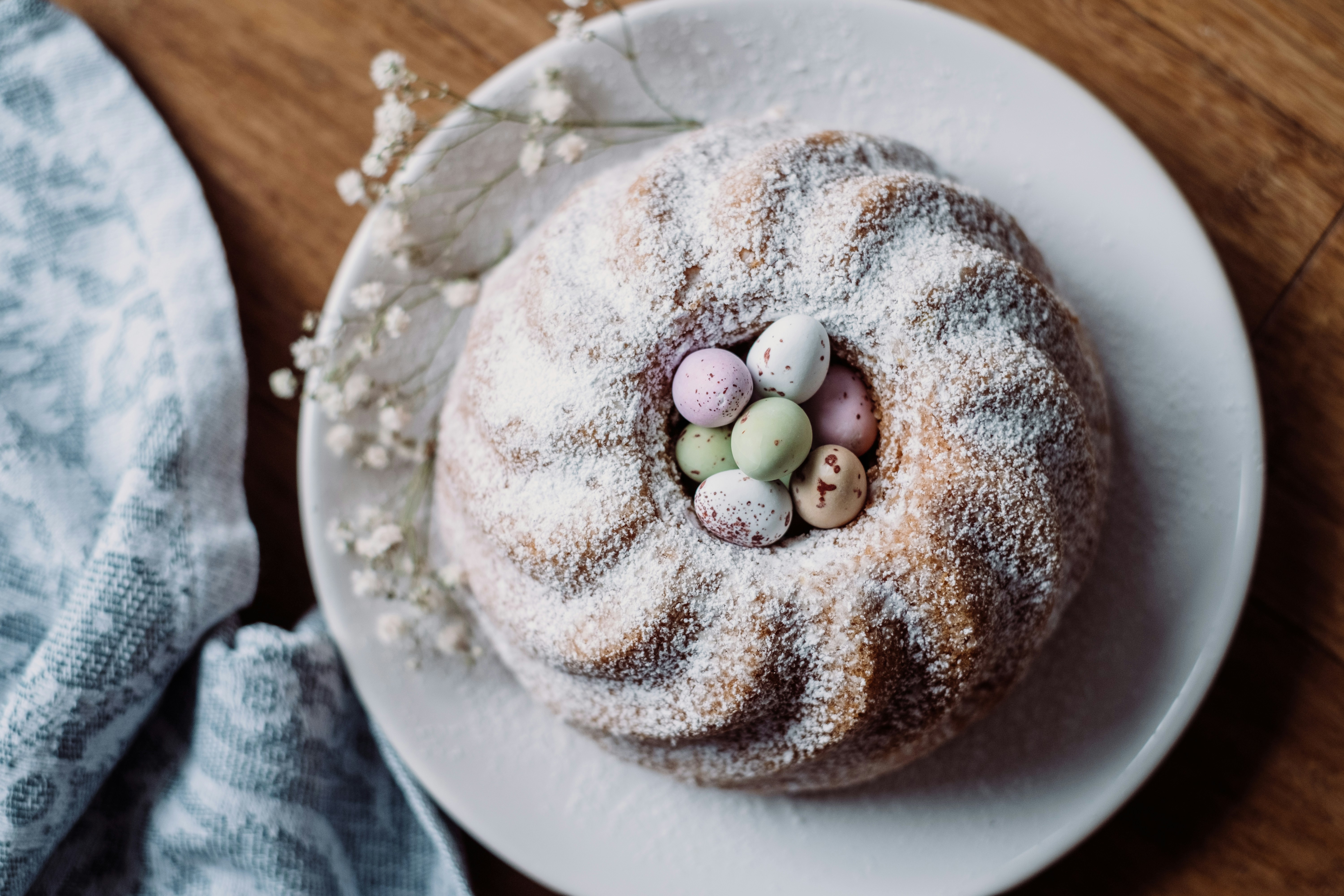 Photo by <a href="https://unsplash.com/@freestocks?utm_content=creditCopyText&utm_medium=referral&utm_source=unsplash">freestocks</a> on <a href="https://unsplash.com/photos/french-curl-doughnut-0tmbwUimis4?utm_content=creditCopyText&utm_medium=referral&utm_source=unsplash">Unsplash</a>       