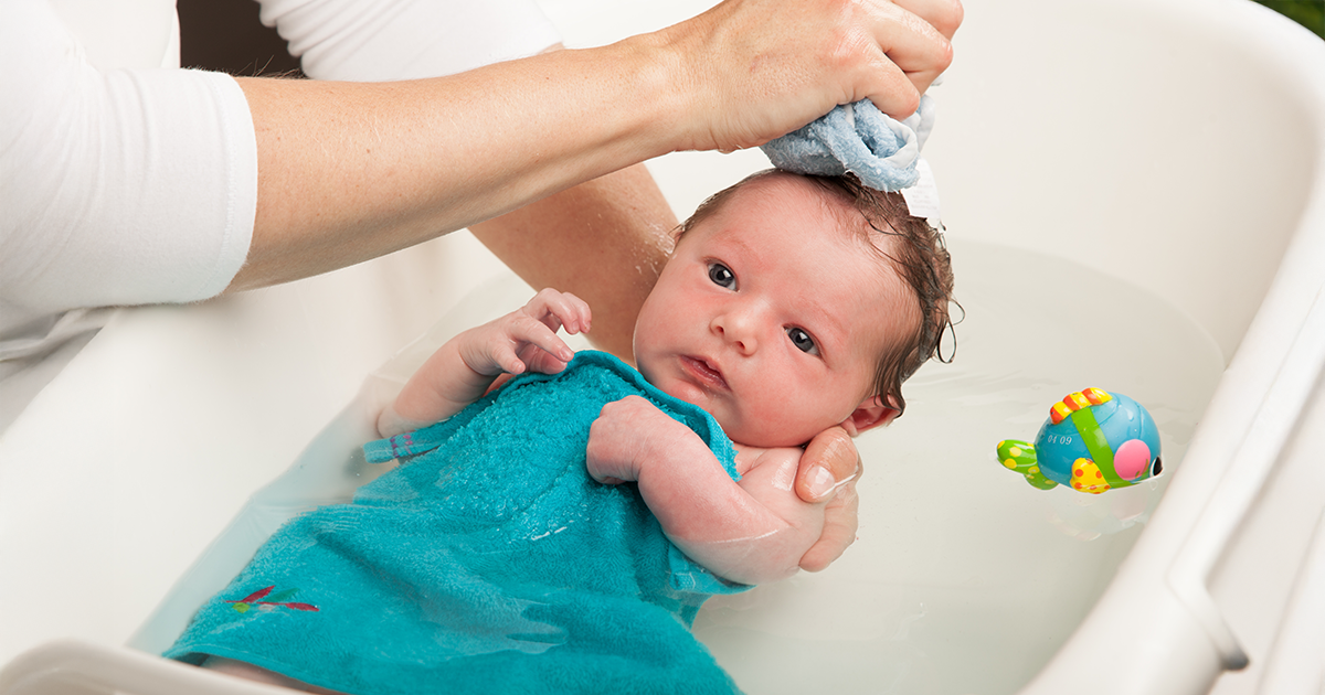 What's The Best Way To Hold My Newborn In The Tub?