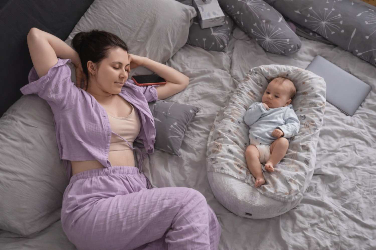 Comfortable clothes for new moms