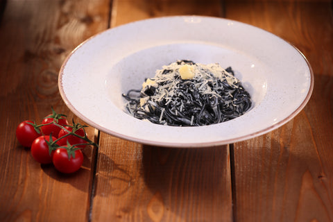 Quattro Formaggi Spaghetti Nero di Sepia