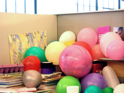 balloon-desk-420x315