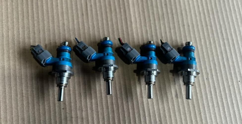 fuel injectors set