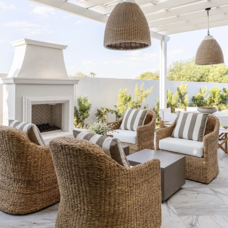Outdoor gas fireplace idea