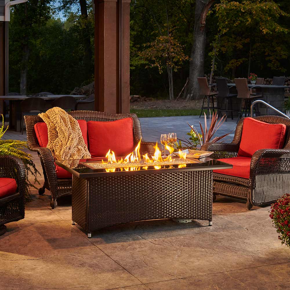 Outdoor GreatRoom Montego gas fire table