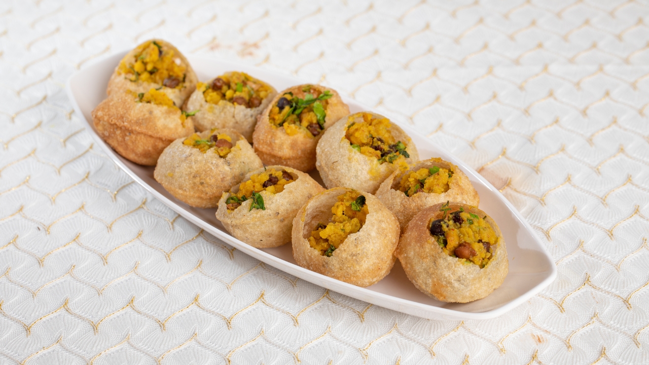 Ragda Pani Puri - The Mumbai Twist