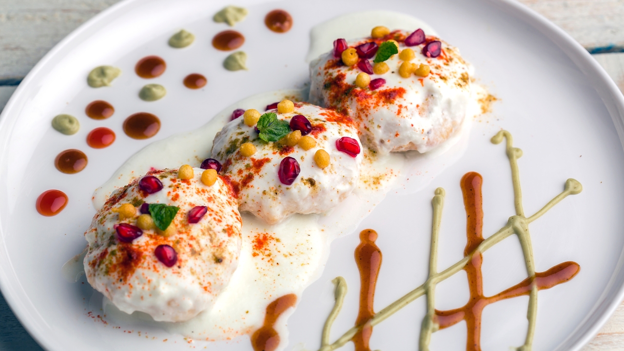 traditional style dahi vada