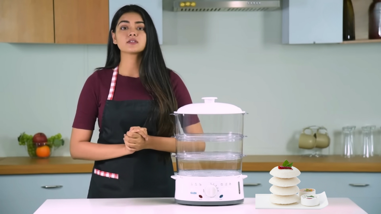making idlis in an Electric steamer