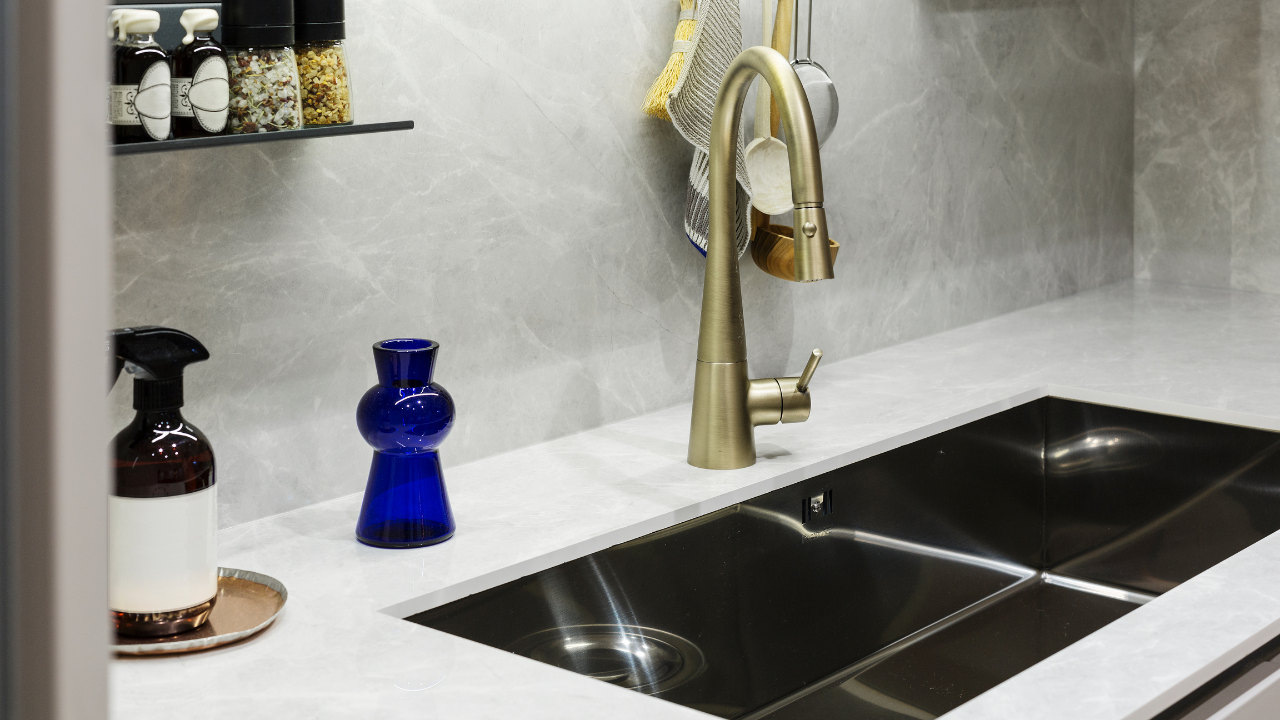 Kitchen sink
