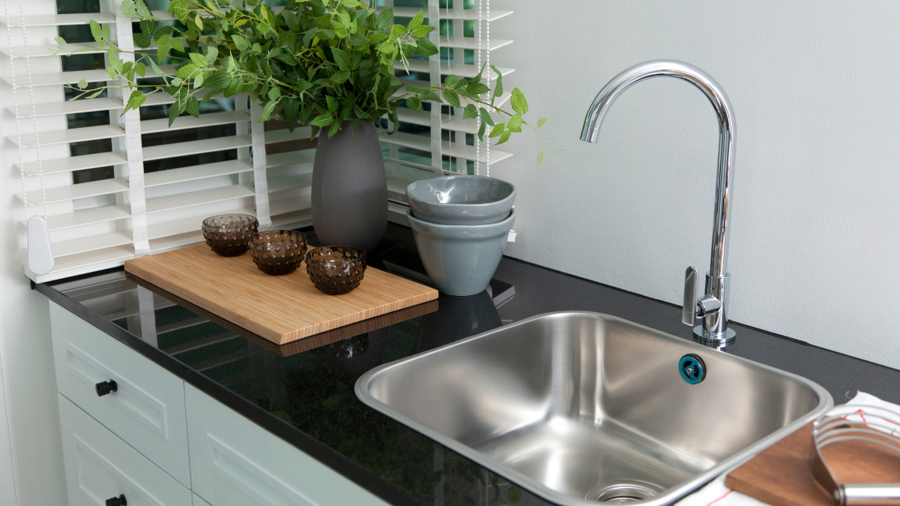 Kitchen sink