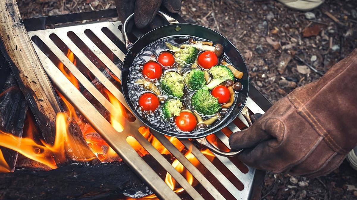秋キャンプ飯が美味しい理由