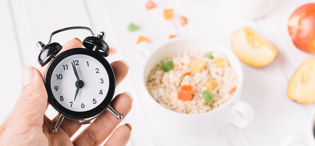 person looking a the time to make sure it the right time to eat
