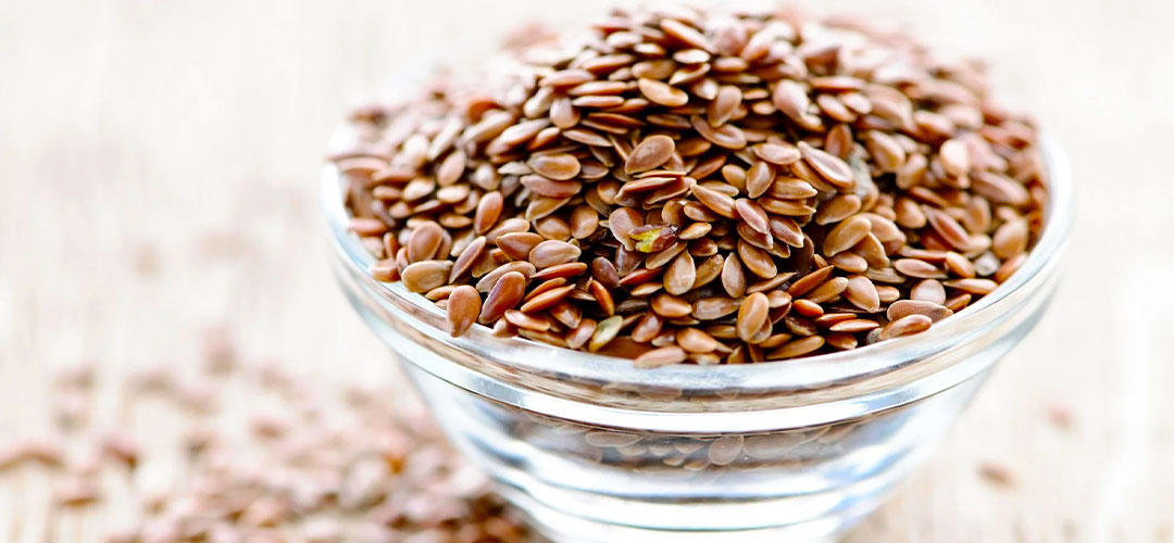 organic-raw-buckwheat-grain-wooden-table