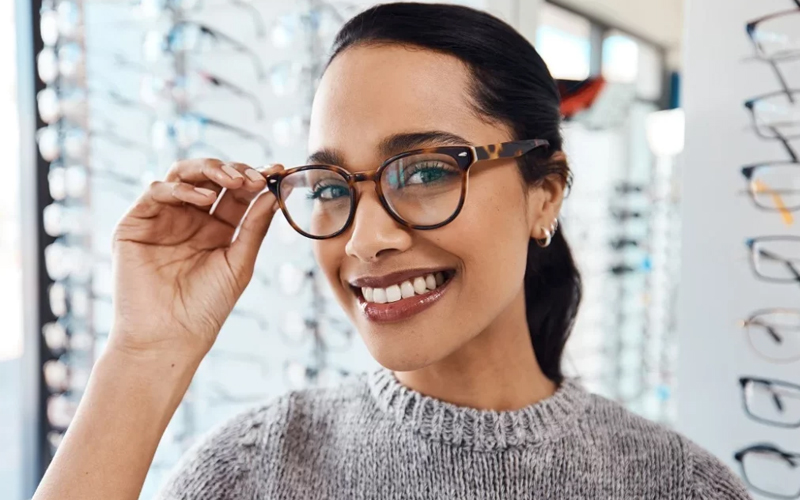 Do Glasses Cause Dark Circles
