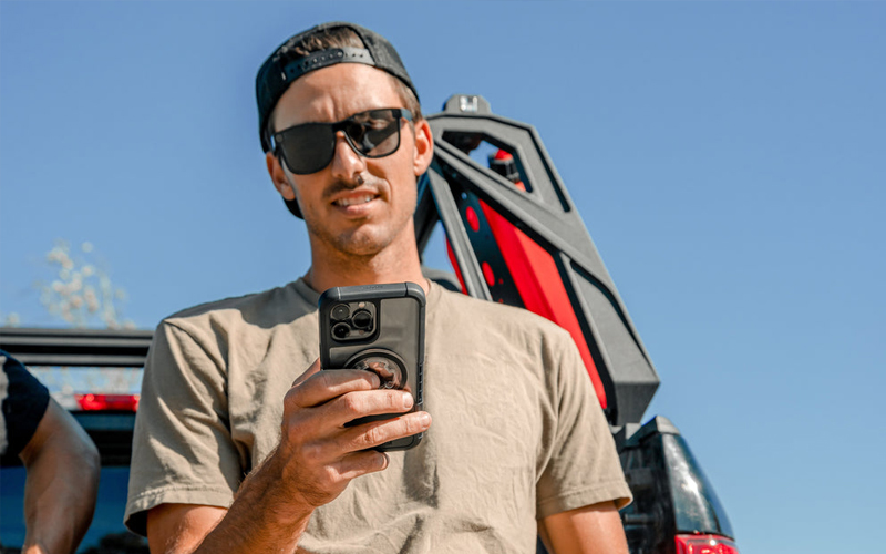 Can Sunglasses Protect Your Eyes From Phone Screens?