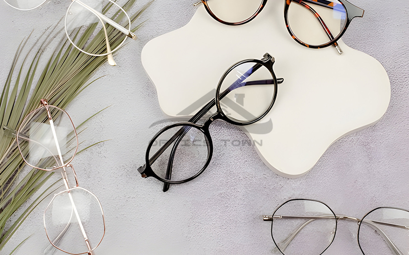 how to start an eyewear business