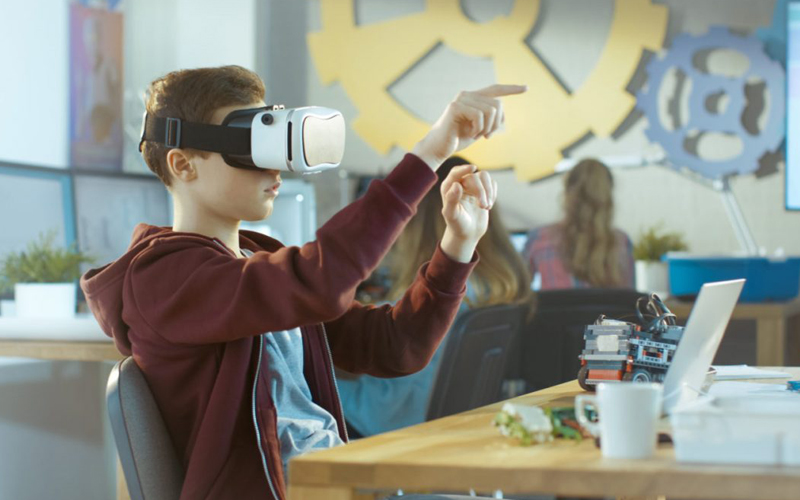 Who Will Benefit from AI Glasses