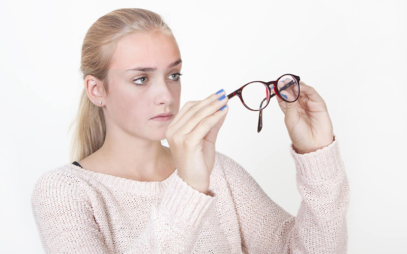Why Do My New Glasses Have a Yellow Tint?