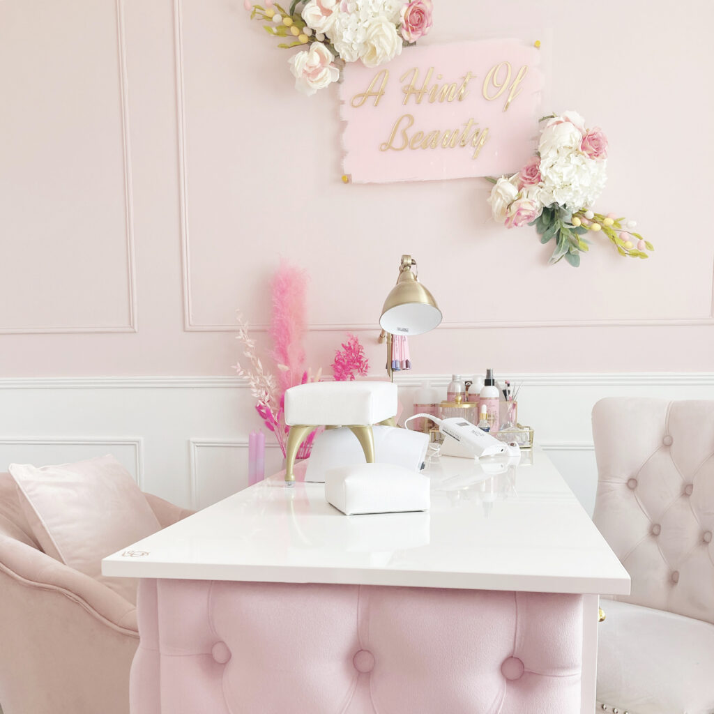 Glitterbels desk