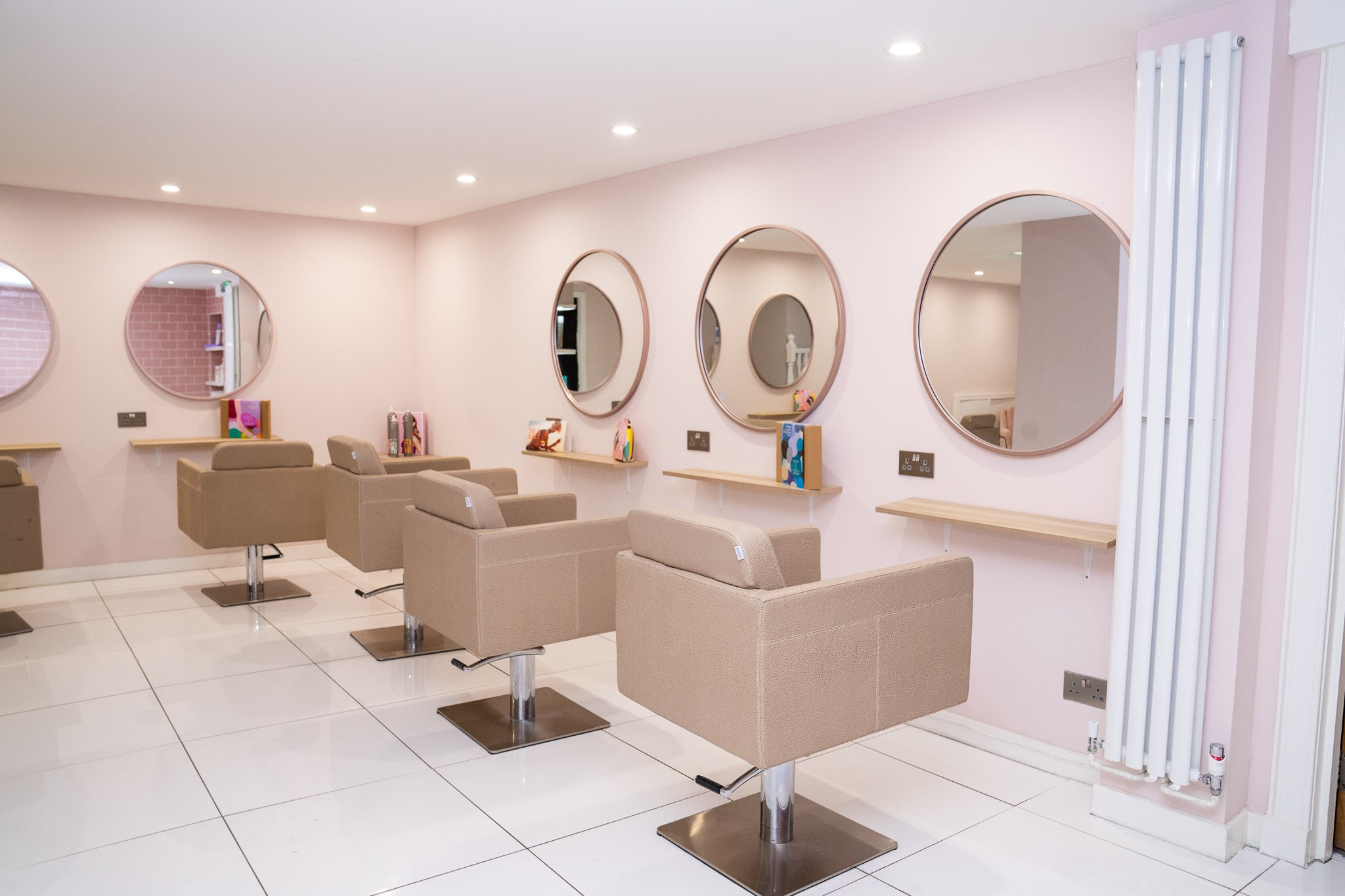 Lotus Murray Salon Styling Chair