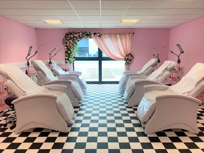 Lotus Monroe Beauty Beds perfect for any salon