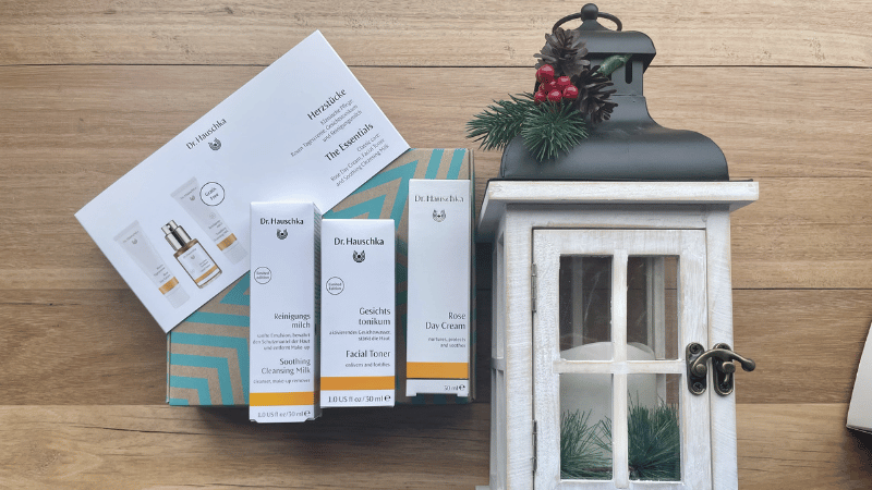 Dr Hauschka Christmas The Essentials Kit