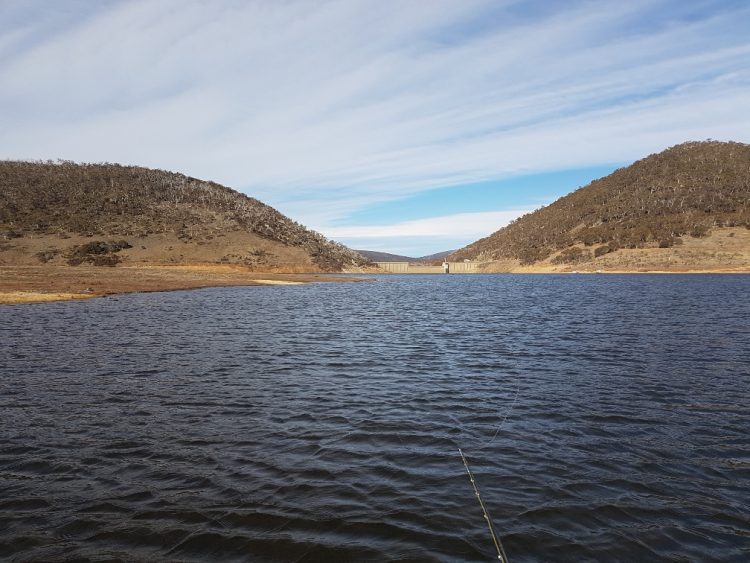 Westerly blowing onto the dam wall