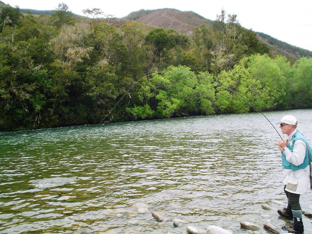 That day on the Maruia River NZ, 26/10/04. The diary tells me the duns hatched from 2 til 6 pm. Can't believe it was 10 years ago!